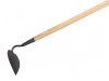 Kent & Stowe Long Handled Heart Shaped Hoe Carbon Steel